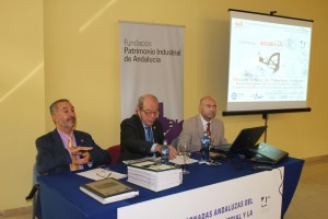 Instante de la conferencia de Jesús Guerrero y Miguel Ángel Contreras sobre nuevas tecnologías y recuperación industrial